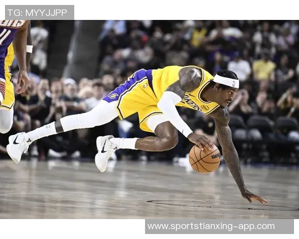 湖人队困境深重三核组合难解局势不如调整阵容发挥现有实力 湖人队困境深重三核组合难解局势不如调整阵容发挥现有实力