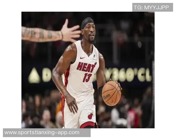 阿德巴约三分表现起伏17分8板展现出色防守能力 阿德巴约三分表现起伏17分8板展现出色防守能力